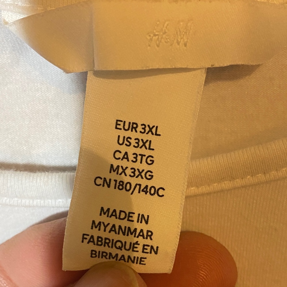 H&M White Puff Sleeve Blouse Size 3XL - Picture 4 of 6